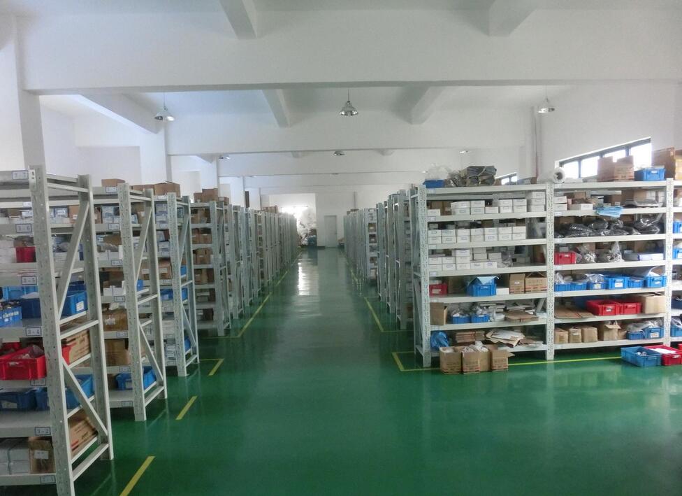 四川照明設(shè)備廠倉庫風采